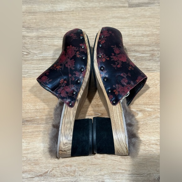 NEW Jambu Monaco Faux Fur Red Floral Leather Mule/Clog Size 7.5 - Picture 6 of 9